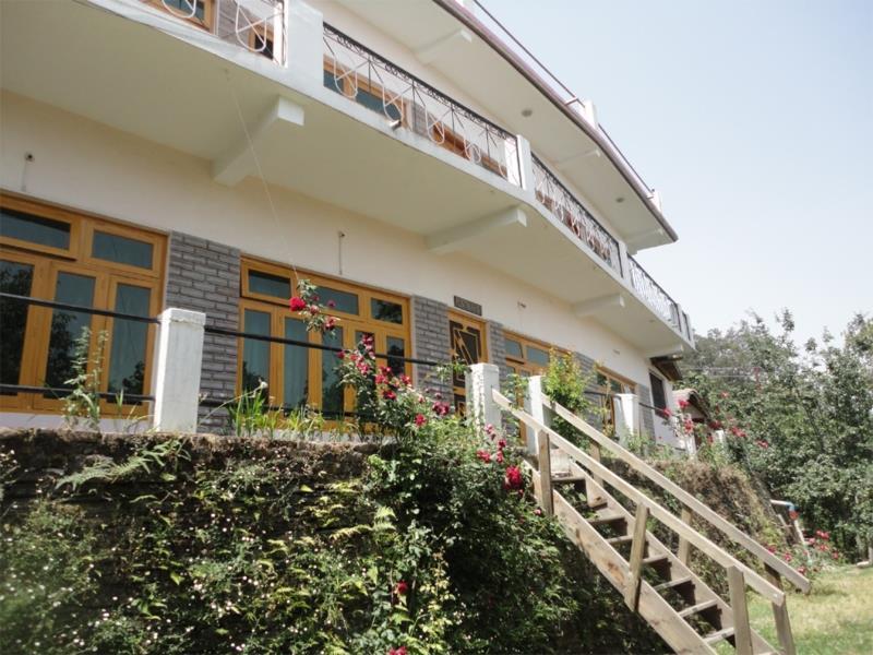 Om Mountain Resort Mukteshwar Kültér fotó
